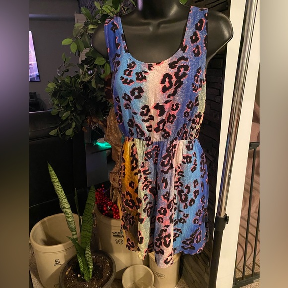 Sundress - Picture 2 of 6